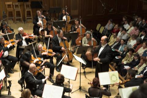 Gábor Takács-Nagy conducting MÁV Szimfonikus Zenekar 