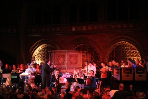 Harvey Brough conducts his 'Requiem in Blue'. Photo © 2007 Helena Dornellas