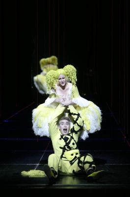 Zerlina (Lauren McNeese) and Masetto (James Creswell). Photo © 2007 Robert Millard