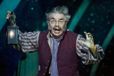 Jonathan Summers as Geppetto. Photo © 2007 Clive Barda
