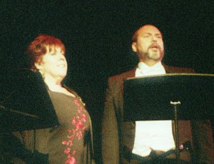 Madeline Abel-Kerns sings 'Un bel di' from 'Madama Butterfly', with J R Fralick. Photo © 2008 Kelly Ferjutz 