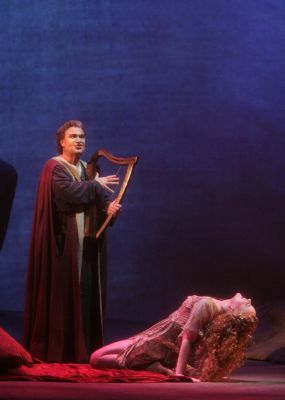 Robert Gambil as Tannhäuser and Petra Lang as Venus in San Diego Opera's 'Tannhäuser'. Photo © 2008 Cory Weaver 