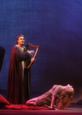 Robert Gambil as Tannhäuser and Petra Lang as Venus in San Diego Opera's 'Tannhäuser'. Photo © 2008 Cory Weaver