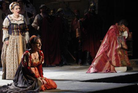 Gabriella Fodor (front) as Desdemona with Bianca and Otello in the Hungarian State Opera's staging of Verdi's 'Otello'. Photo © Vera Éder