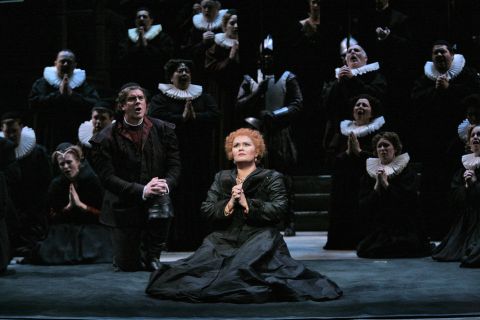 Angela Gilbert as Mary, with members of the chorus. Photo © 2008 Ken Howard