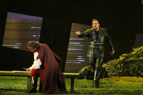 Ian Storey as Otello and Mark Delavan as Iago in Los Angeles Opera's 'Otello'. Photo © 2008 Robert Millard 