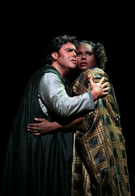 Carlo Ventre as Radames and Indra Thomas in the title role of Verdi's 'Aida' at San Diego Opera. Photo © 2008 Cory Weaver