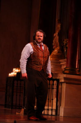 Gwyn Hughes Jones in the Los Angeles Opera performance of 'Tosca'. Photo © 2008 Robert Millard