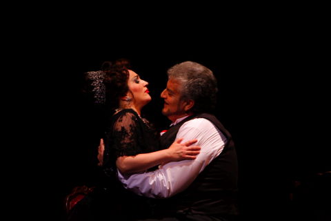 Georgina Lukács and Juan Pons in the Los Angeles Opera performance of 'Tosca'. Photo © 2008 Robert Millard