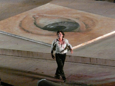 Zoran Todorovich as Cavaradossi at the end of the 2007 Bregenz Opera production of 'Tosca'. Photo © 2007 Phillip Crebbin 