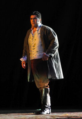 Carlo Ventre as Cavaradossi in 'Tosca' at the Verona Arena. Photo © 2008 Maurizio Brenzoni 