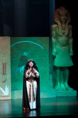 Amneris (Tatyana Kaminskaya) listens to the trial of her beloved Radames. Photo © 2009 Slava Mudry