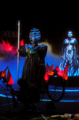 Linda Watson as Brünnhilde and Vitalij Kowaljow as Wotan in 'Die Walküre'. Photo © 2009 Monika Rittershaus