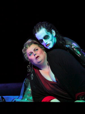 Tom Corbeil as The Infernal God and Christine Brewer in the title role of Gluck's 'Alceste'. Photo © 2009 Ken Howard