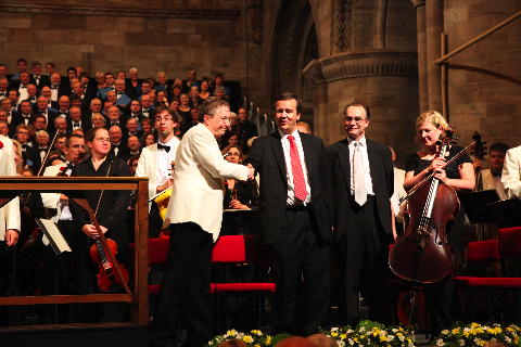 The end of a triumphant festival - Geraint Bowen, Adrian Lucas and Adrian Partington with the Philharmonia's outstanding cello soloist after the concluding Mendelssohn 'Elijah'