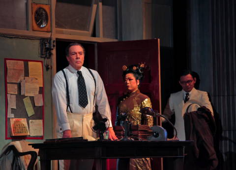 James Maddalena as Howard Joyce, Mika Shigematsu as a Chinese woman and Rodell Rosel as Ong Chi Seng in 'The Letter' by Paul Moravec and Terry Teachout. Photo © 2009 Ken Howard