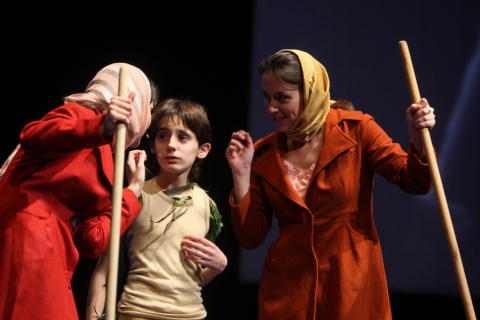 The young boy with the witches in 'Le Streghe di Venezia'. Photo © 2009 Musacchio & Ianniello